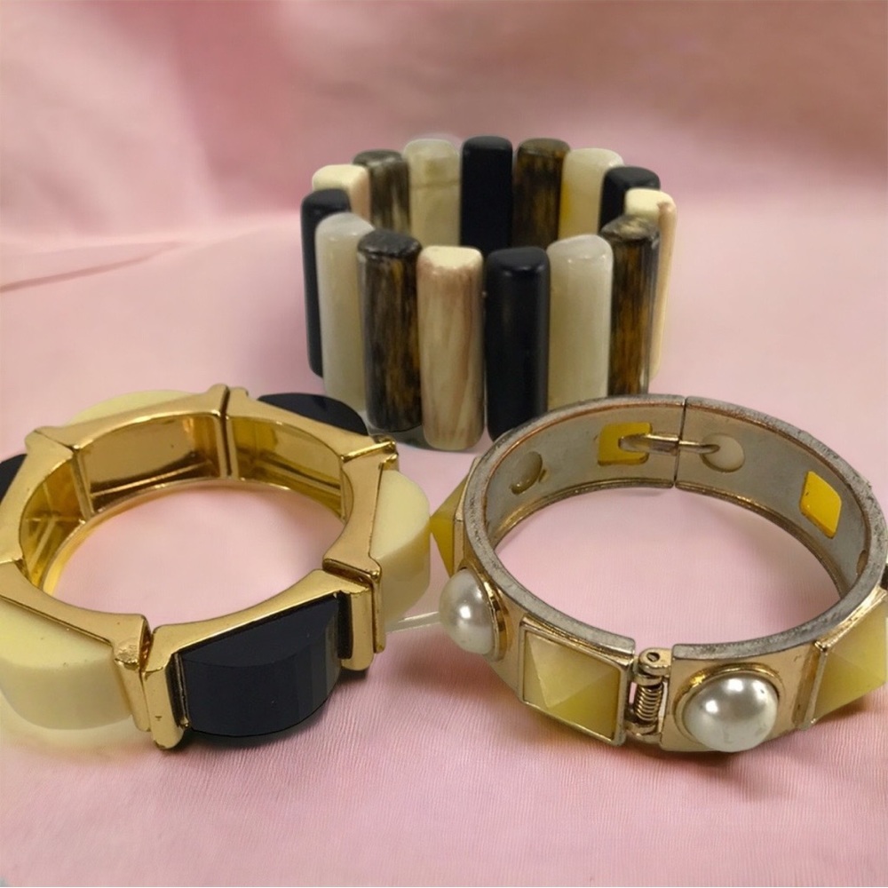 Bundle of bracelets